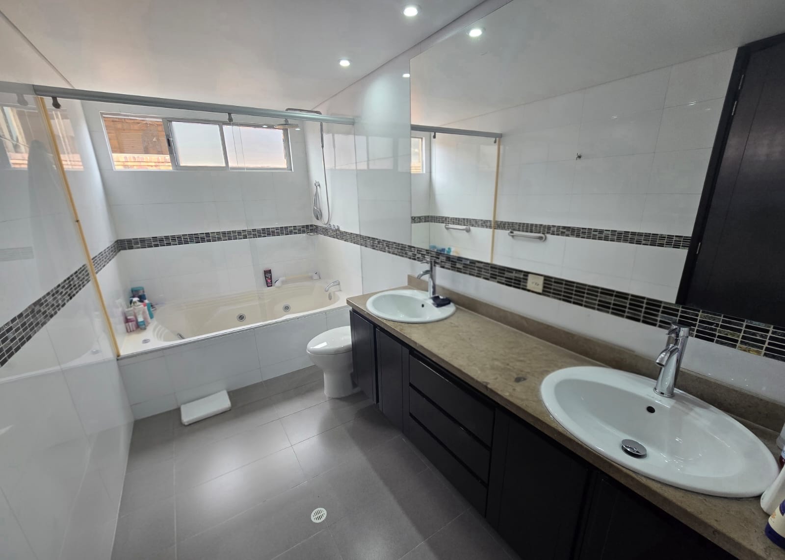 Apartamento en venta en Santa Barbara, Bogotá · foto 16 de 24