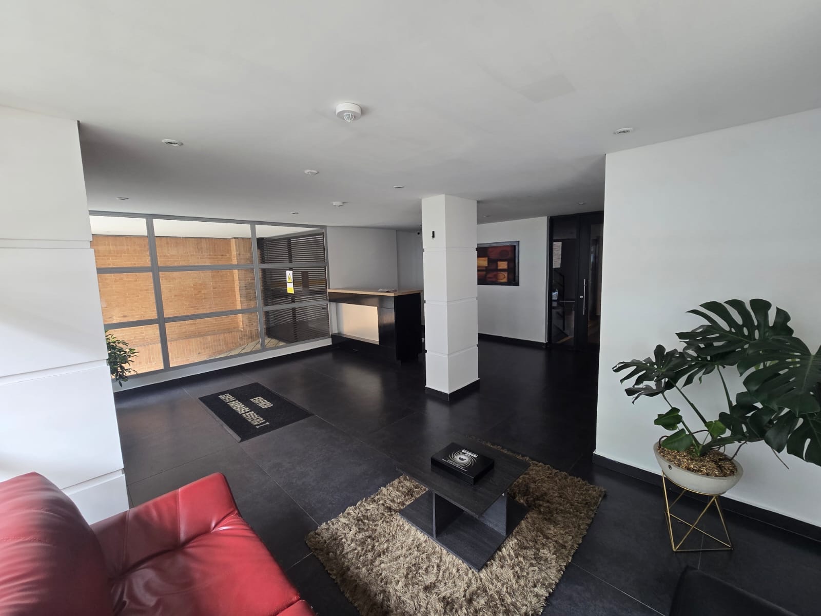 Apartamento en venta en Santa Barbara, Bogotá · foto 2 de 24