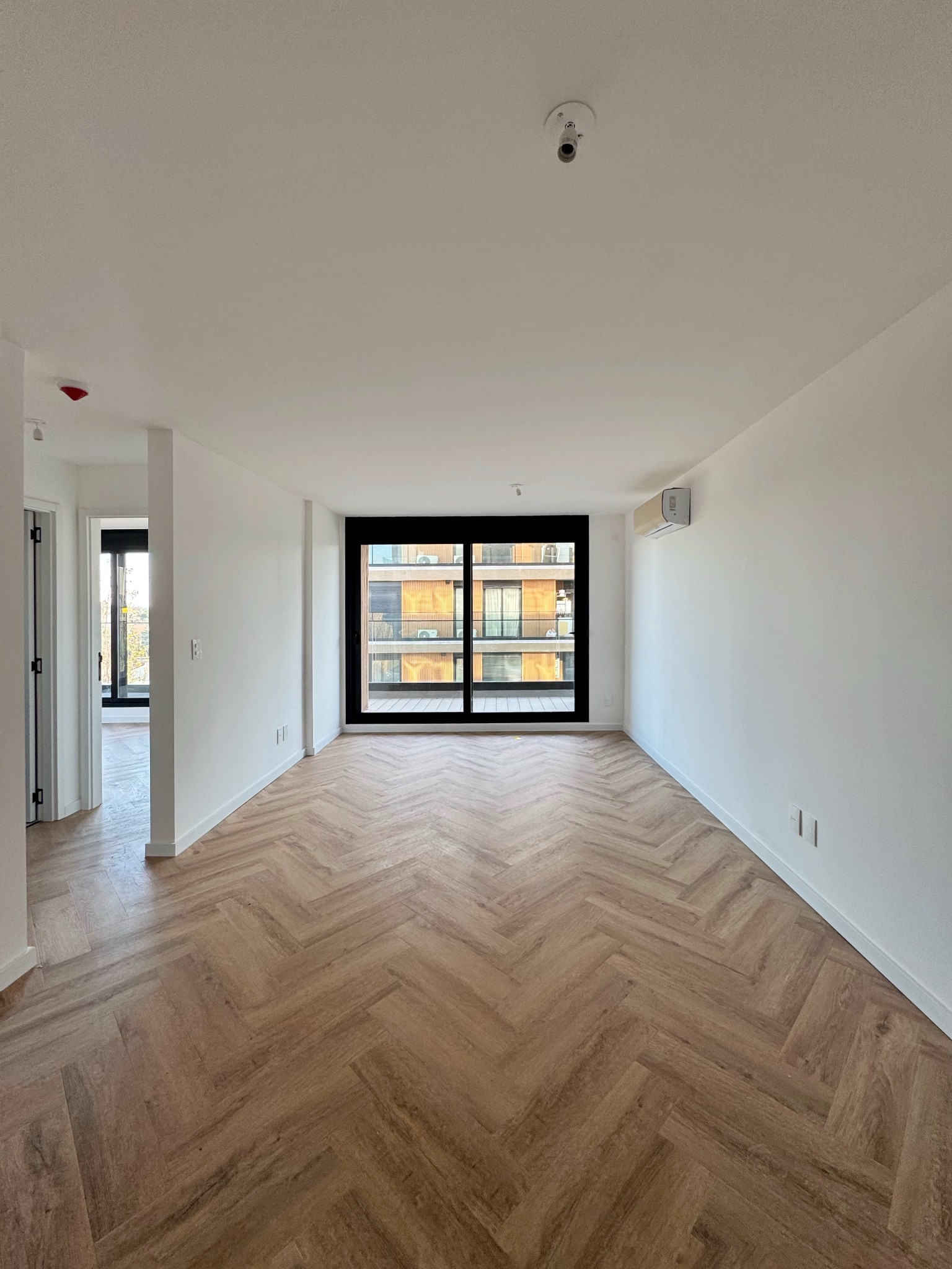 Apartamento De 2 Dormitorios En Alquiler En Barra De Carrasco - Unidad 501b - Costanera Village
