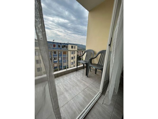 Apartamento de 3 alcobas en venta en Molinos Altos, Floridablanca, 72 m² · foto 5 de 19