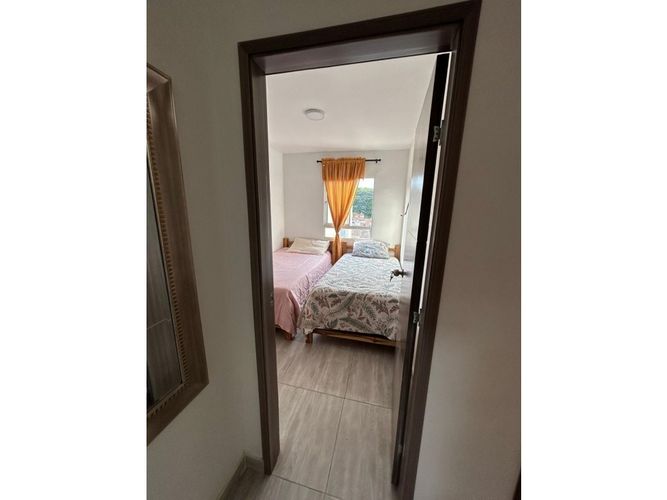 Apartamento de 3 alcobas en venta en Molinos Altos, Floridablanca, 72 m² · foto 10 de 19