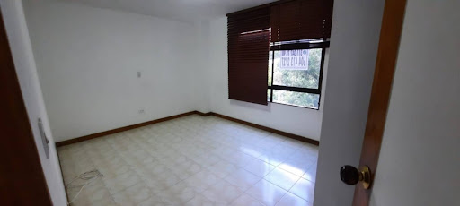 Apartamento en arriendo en Vizcaya, Medellín · foto 9 de 16