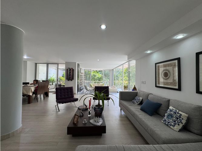 Casa de 3 alcobas en venta en Cabecera Del Llano, Bucaramanga, 290 m² · foto 3 de 24