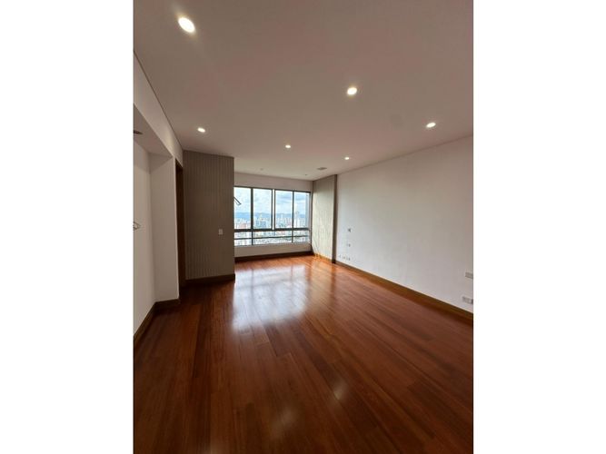 Apartamento de 4 alcobas en venta en Cabecera Del Llano, Bucaramanga, 250 m² · foto 8 de 16