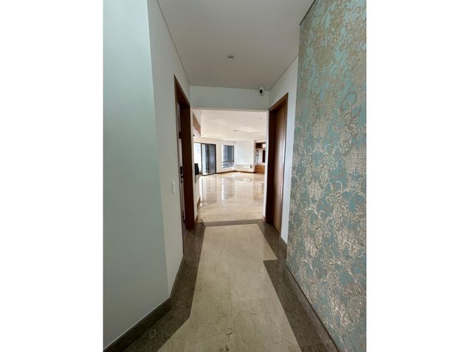 Apartamento de 4 alcobas en venta en Cabecera Del Llano, Bucaramanga, 250 m² · foto 12 de 16