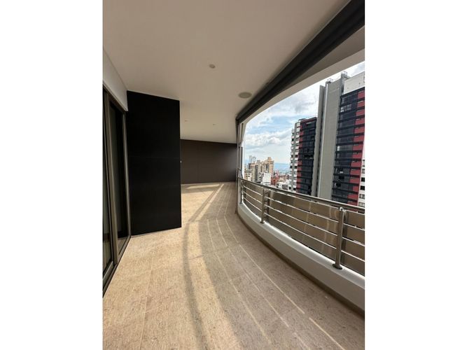 Apartamento de 4 alcobas en venta en Cabecera Del Llano, Bucaramanga, 250 m² · foto 16 de 16