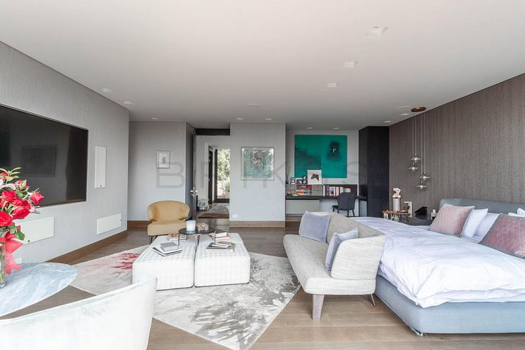 Casa de 5 alcobas en venta en El Refugio, Bogotá, 600 m² · foto 8 de 24