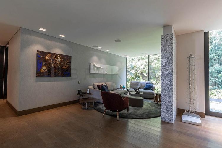 Casa de 5 alcobas en venta en El Refugio, Bogotá, 600 m² · foto 9 de 24