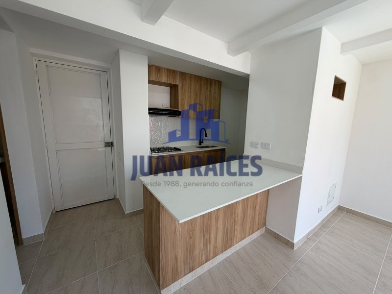 2BR Apartment in Caldas (45 m²) - 2