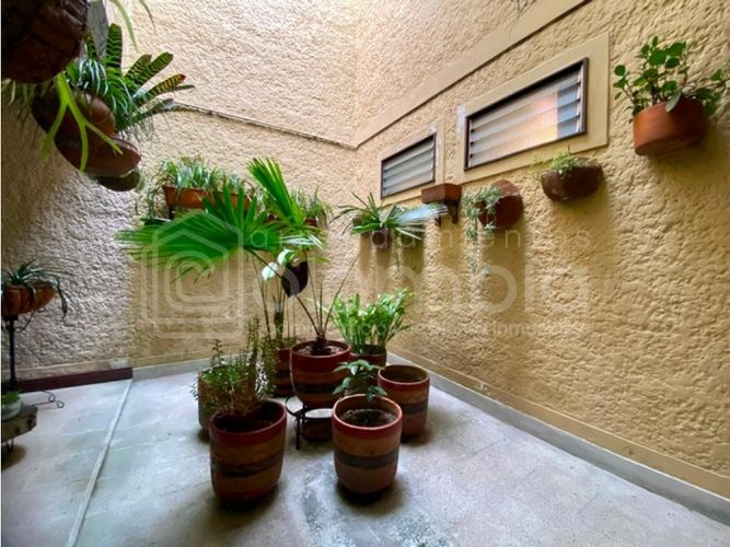 Casa de 4 alcobas en venta en Belén Rosales, Medellín, 360 m² · foto 7 de 24