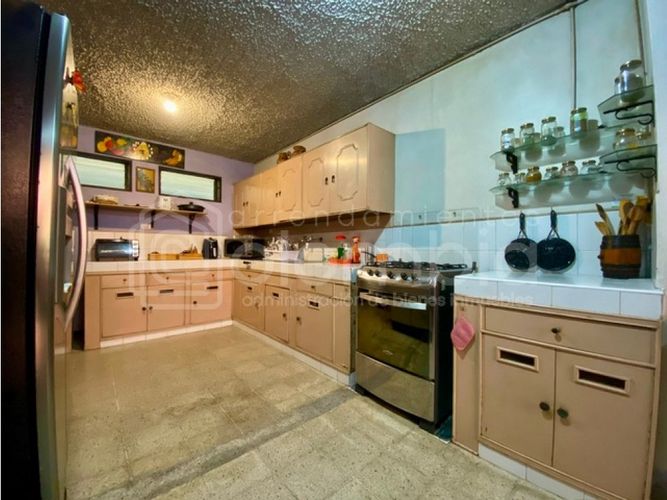 Casa de 4 alcobas en venta en Belén Rosales, Medellín, 360 m² · foto 14 de 24