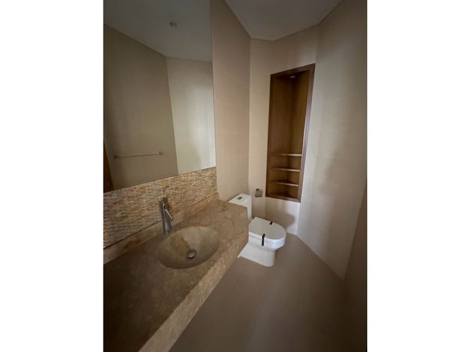 Apartamento de 3 alcobas en venta en Cabecera Del Llano, Bucaramanga, 265 m² · foto 8 de 15