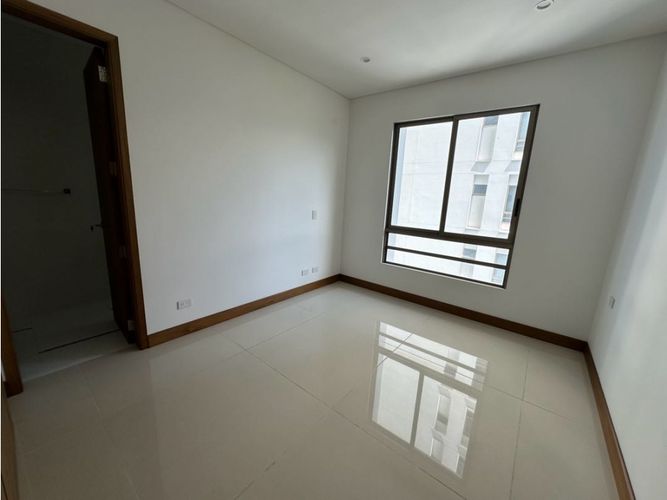 Apartamento de 3 alcobas en venta en Cabecera Del Llano, Bucaramanga, 265 m² · foto 11 de 15