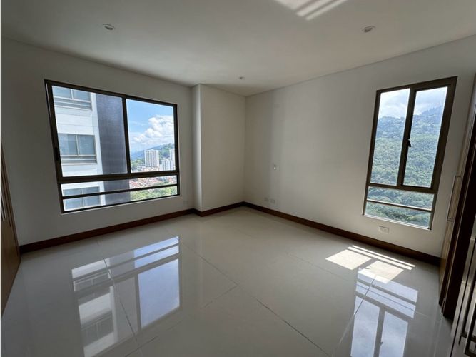 Apartamento de 3 alcobas en venta en Cabecera Del Llano, Bucaramanga, 265 m² · foto 12 de 15