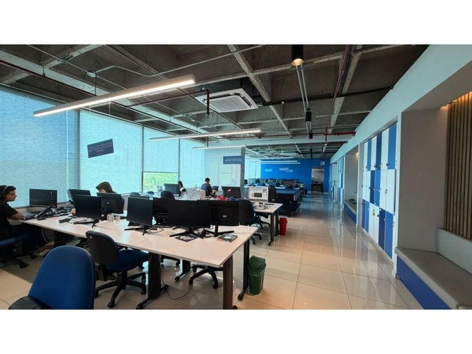 Oficina en venta en Buenavista, Barranquilla, 249 m² · foto 2 de 9