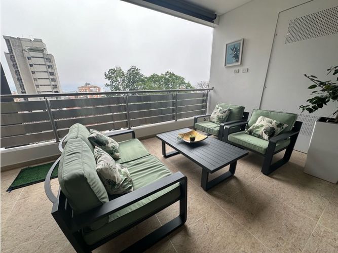 Apartamento de 3 alcobas en venta en Cabecera Del Llano, Bucaramanga, 265 m² · foto 4 de 19