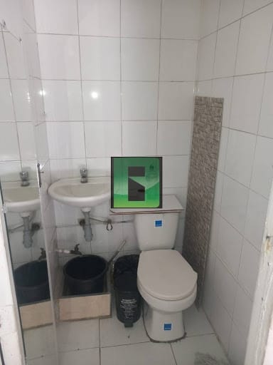 Local en arriendo en Villa Nueva, Medellín, 22 m² · foto 6 de 7