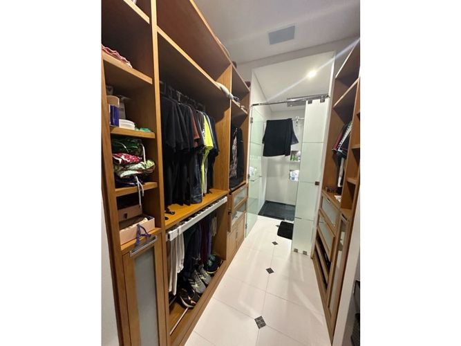 Apartamento de 3 alcobas en venta en Cabecera Del Llano, Bucaramanga, 265 m² · foto 14 de 19