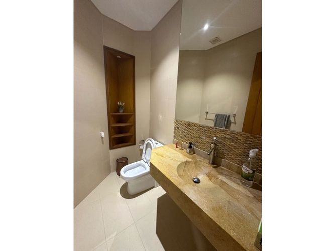 Apartamento de 3 alcobas en venta en Cabecera Del Llano, Bucaramanga, 265 m² · foto 16 de 19