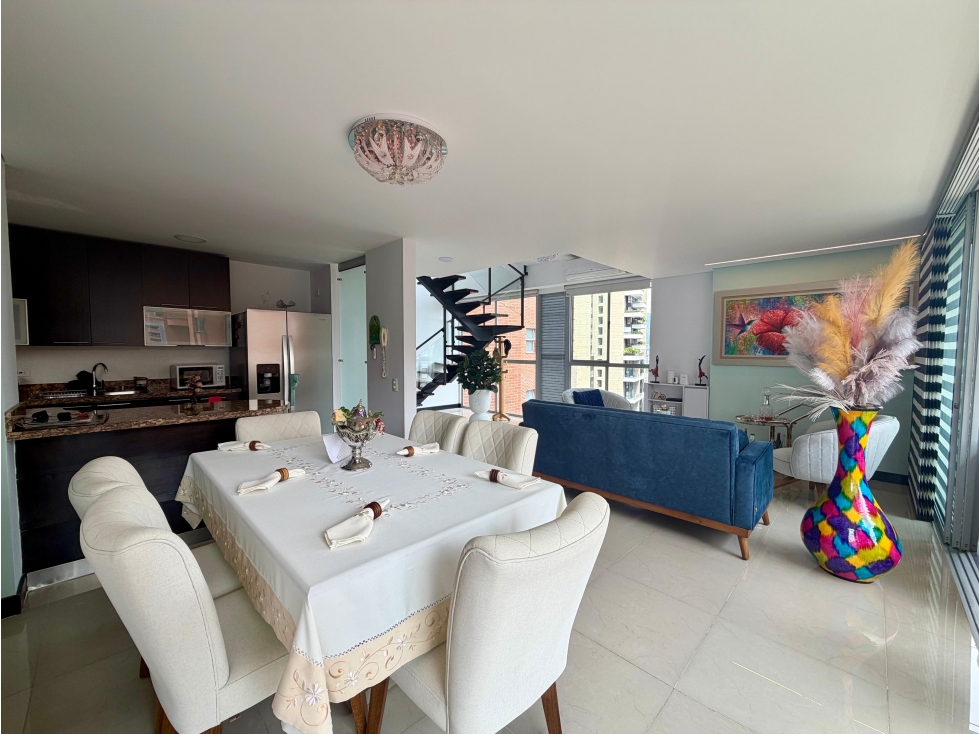 Apartamento en venta en Castropol, Medellín · foto 3 de 11