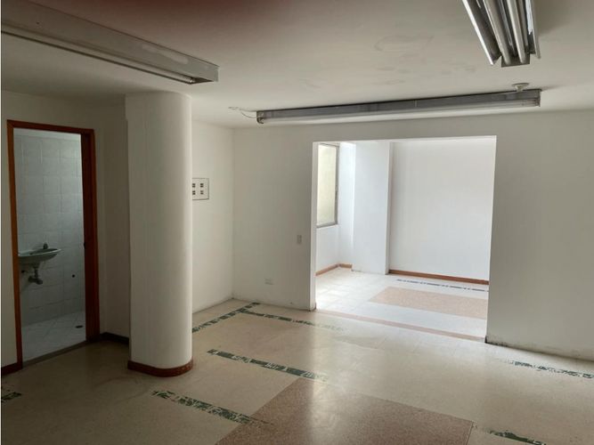 Edificio en venta en Cabecera Del Llano, Bucaramanga, 1000 m² · foto 3 de 9