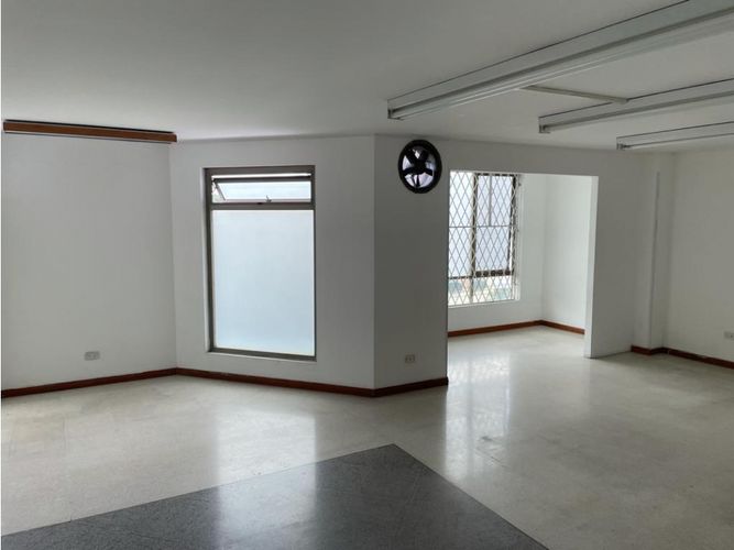 Edificio en venta en Cabecera Del Llano, Bucaramanga, 1000 m² · foto 4 de 9