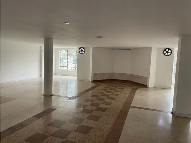 Edificio en venta en Cabecera Del Llano, Bucaramanga, 1000 m² · foto 5 de 9