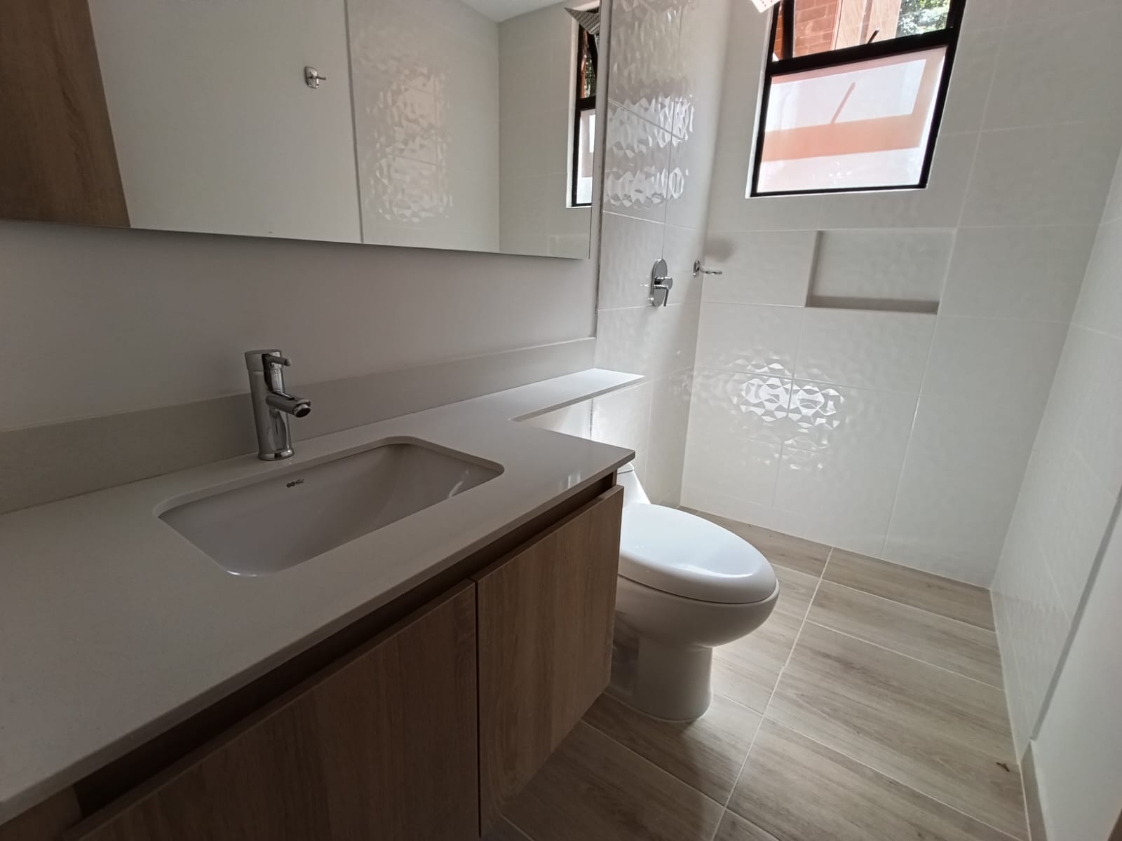 Apartamento en arriendo en Camino Verde, Envigado · foto 4 de 16