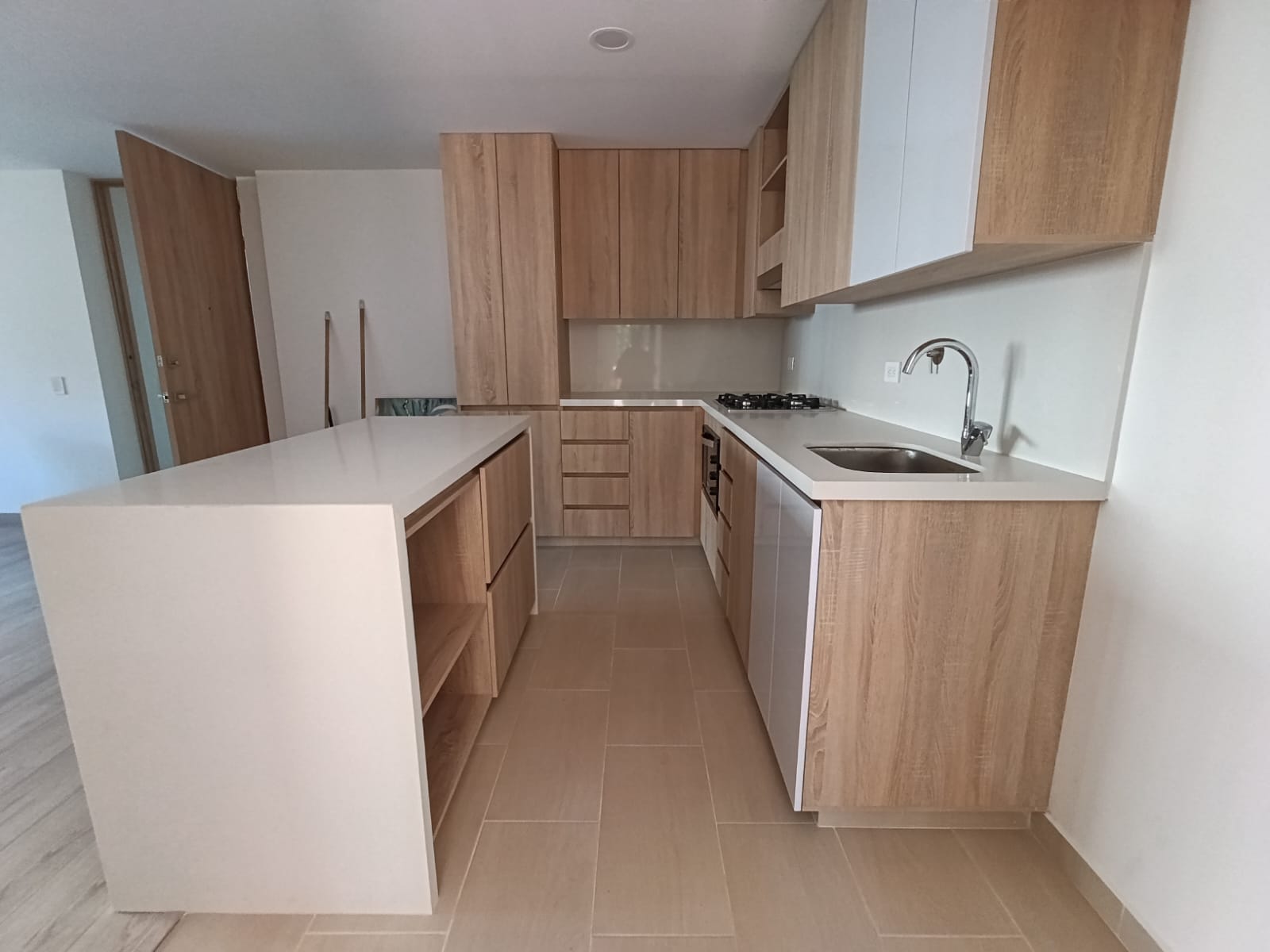 Apartamento en arriendo en Camino Verde, Envigado · foto 14 de 16