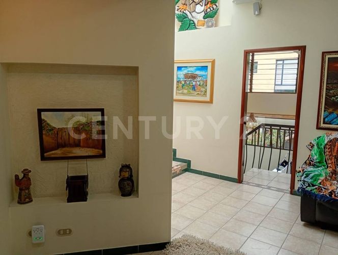 Casa de 6 alcobas en venta en La Virgen Sector La Balsa, Chía, 359 m² · foto 11 de 20