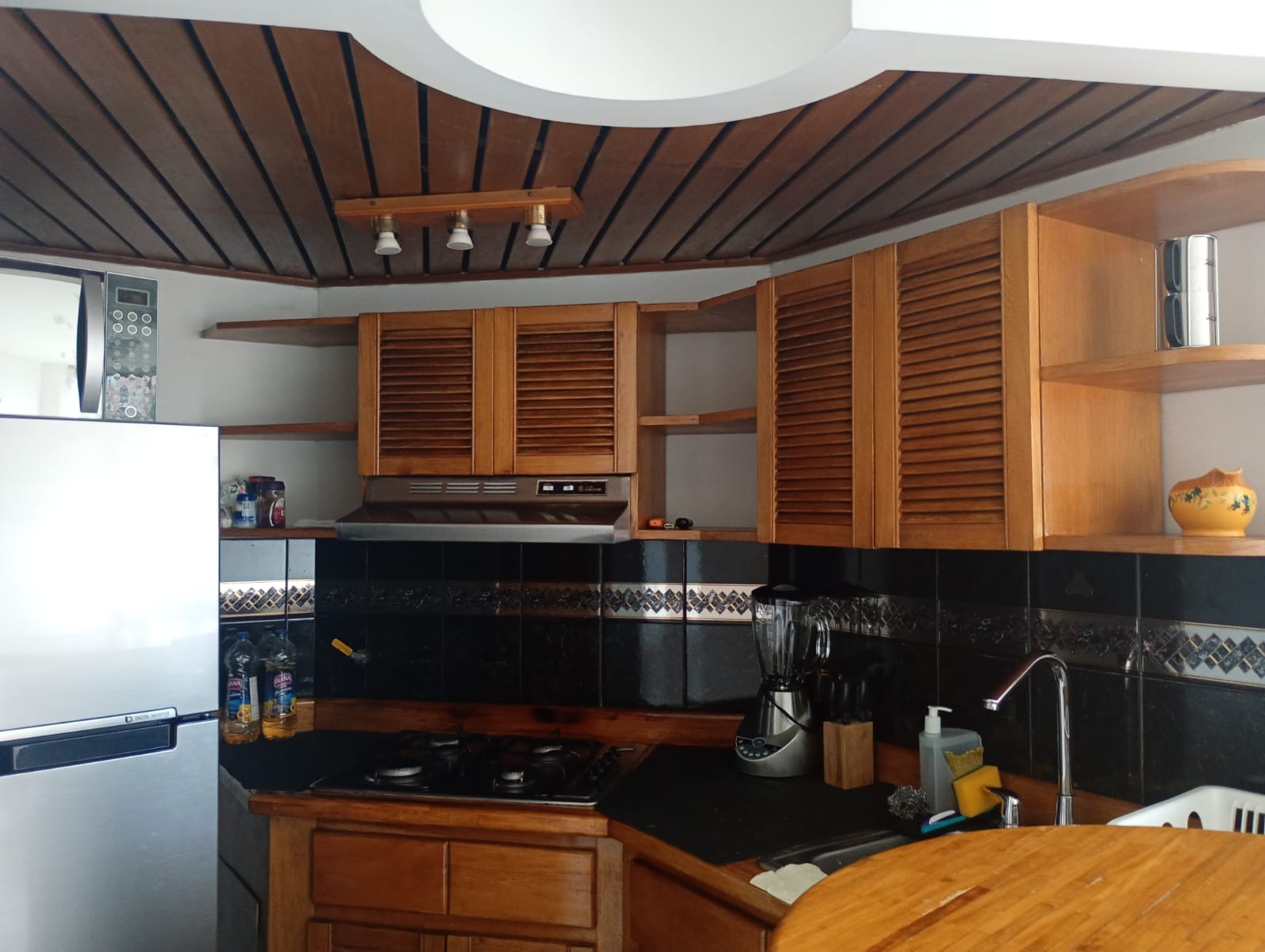 Apartamento en arriendo en El Poblado, Medellín · foto 4 de 12