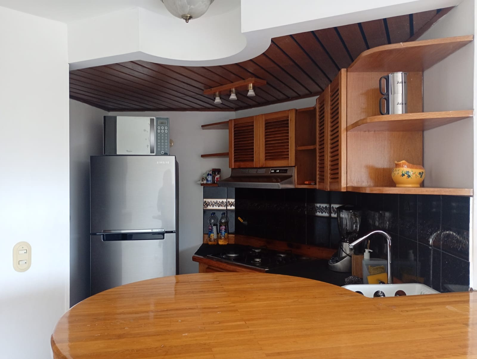 Apartamento en arriendo en El Poblado, Medellín · foto 5 de 12