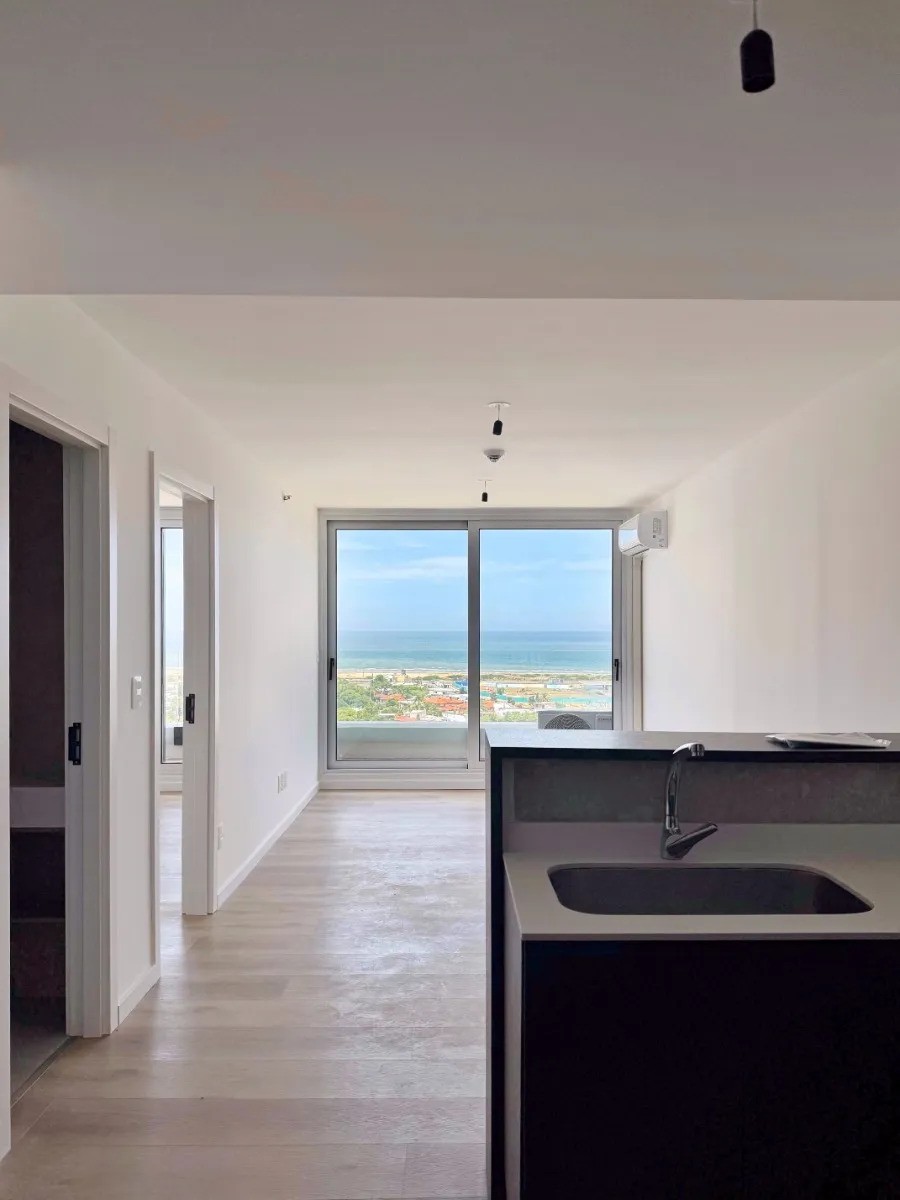 Apartamento De 1 Dormitorio En Alquiler - Unidad 1407 - Ventura Tower Carrasco