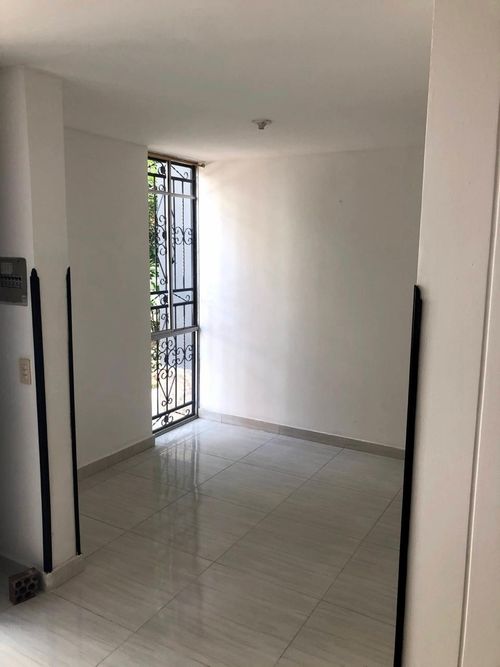 Casa de 3 alcobas en venta en Hsd. San Antonio De Carrizal, Girón, 100 m² · foto 3 de 9