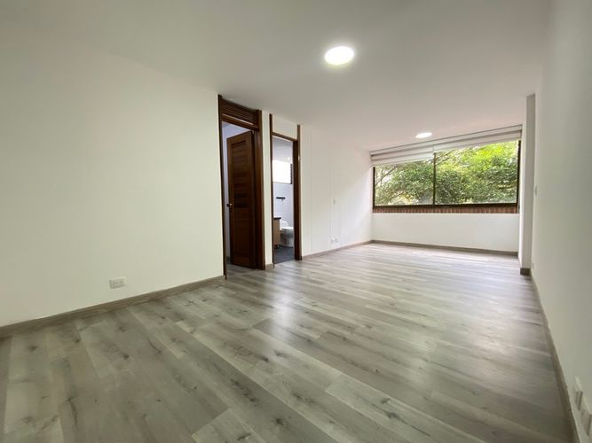 Apartamento de 4 alcobas en arriendo en El Poblado, Medellín, 198 m² · foto 8 de 18