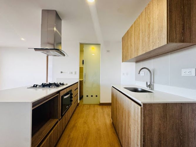 Apartamento de 2 alcobas en arriendo en El Porvenir, Rionegro, 78 m² · foto 3 de 16