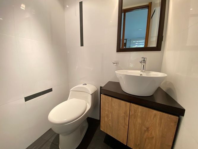 Apartamento de 4 alcobas en arriendo en El Poblado, Medellín, 198 m² · foto 13 de 18