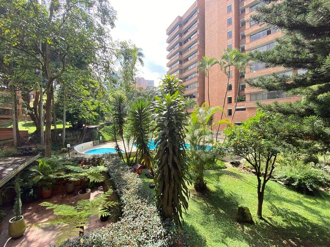 Apartamento de 4 alcobas en arriendo en El Poblado, Medellín, 198 m² · foto 18 de 18