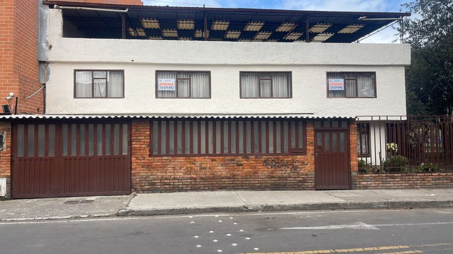 Casa de 9 alcobas en venta en Estrella Del Norte, Bogotá, 570 m² · foto 5 de 24