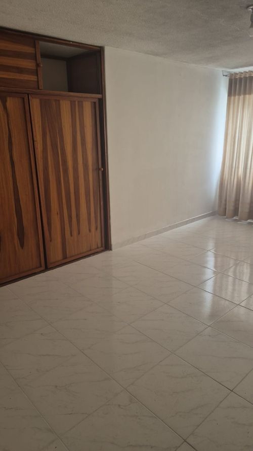 Casa de 9 alcobas en venta en Estrella Del Norte, Bogotá, 570 m² · foto 9 de 24