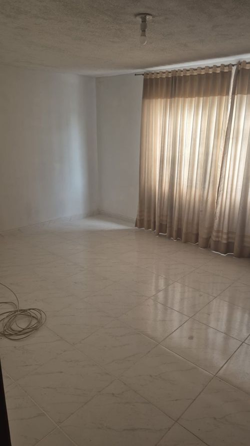 Casa de 9 alcobas en venta en Estrella Del Norte, Bogotá, 570 m² · foto 10 de 24