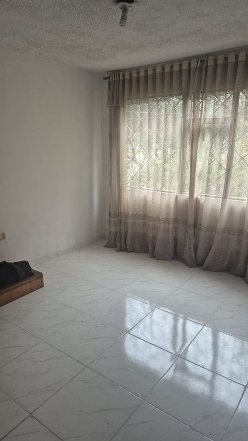 Casa de 9 alcobas en venta en Estrella Del Norte, Bogotá, 570 m² · foto 11 de 24