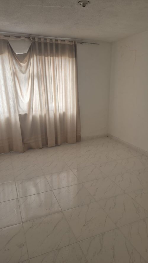 Casa de 9 alcobas en venta en Estrella Del Norte, Bogotá, 570 m² · foto 12 de 24