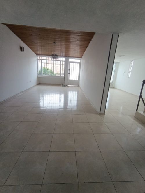 Casa de 6 alcobas en venta en Santa Rita, Chía, 170 m² · foto 4 de 22