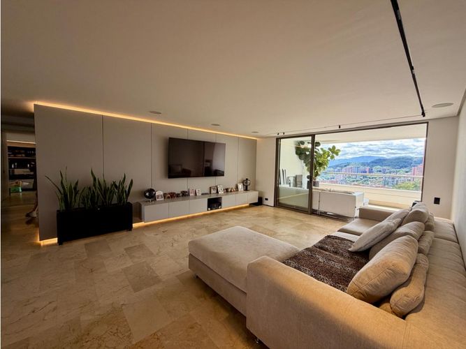Apartamento en venta en La Calera, Medellín · foto 3 de 10