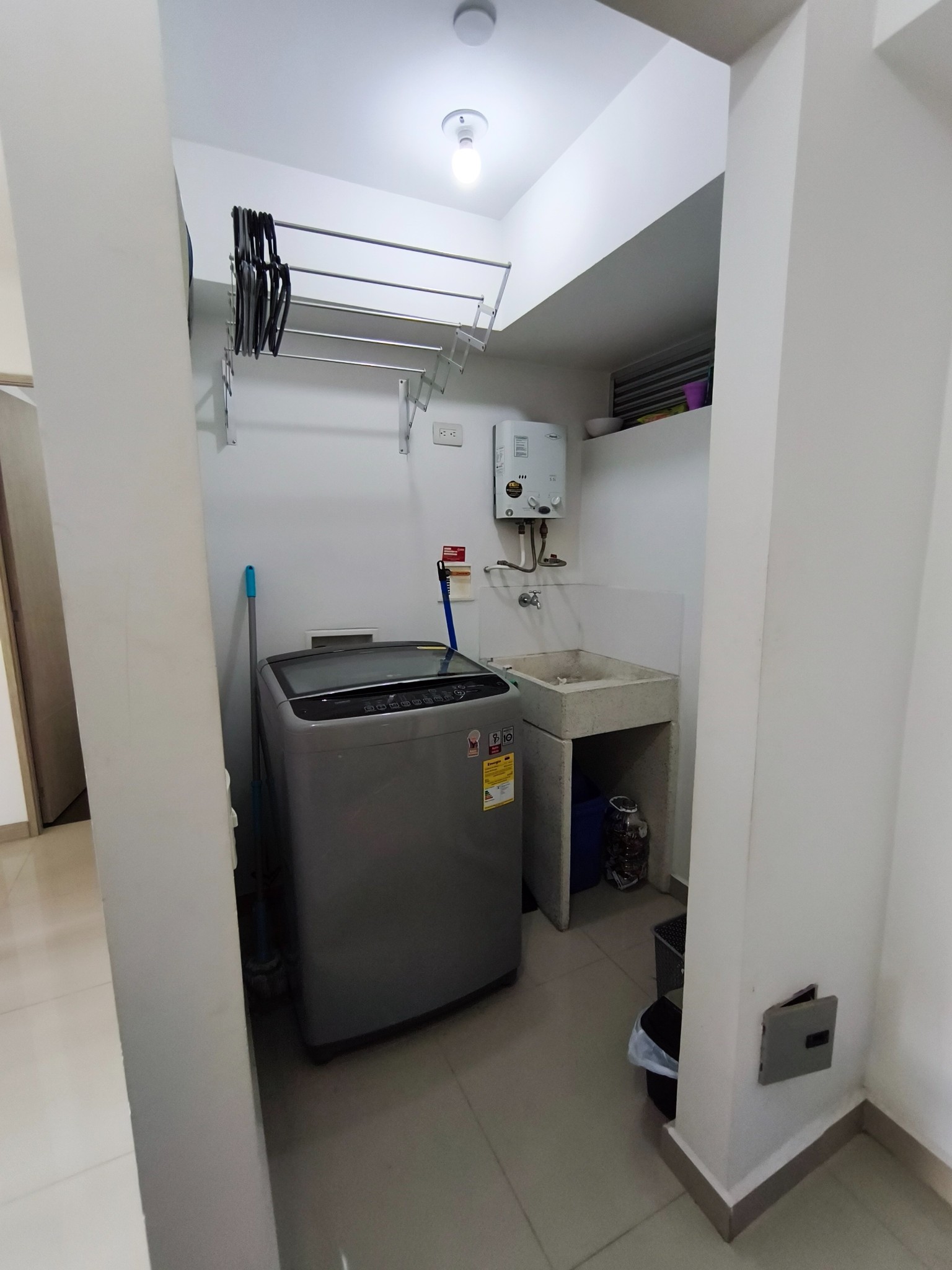 Apartamento en venta en Monteazul, Sabaneta · foto 9 de 17