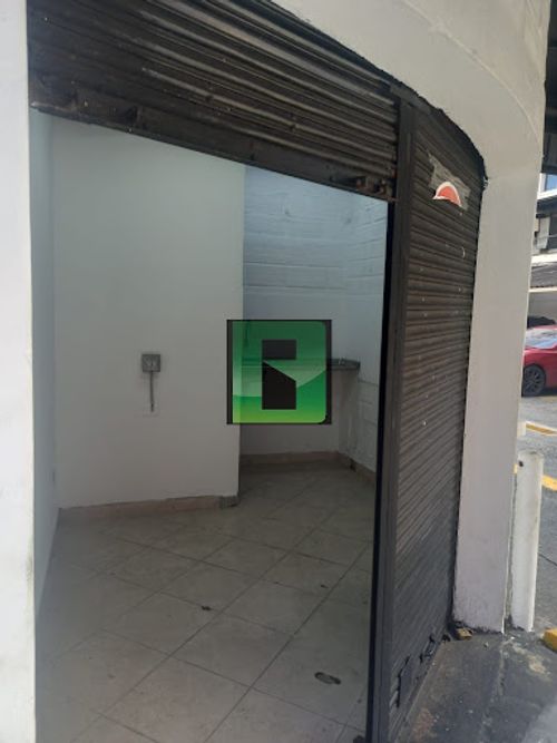 Local en arriendo en Villa Nueva, Medellín, 10 m² · foto 2 de 5