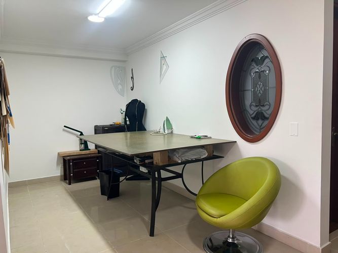 Casa de 5 alcobas en venta en La Pradera, Envigado, 265 m² · foto 5 de 19