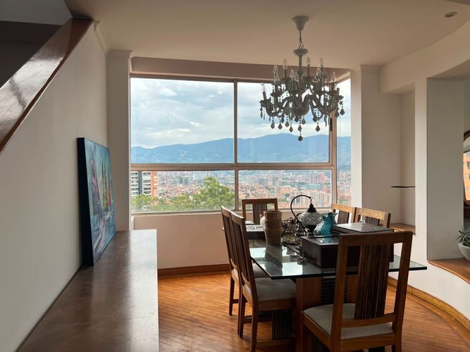 Apartamento de 3 alcobas en venta en El Poblado, Medellín, 182 m² · foto 3 de 19