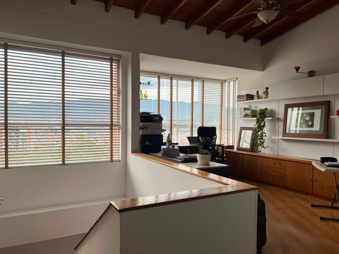 Apartamento de 3 alcobas en venta en El Poblado, Medellín, 182 m² · foto 6 de 19